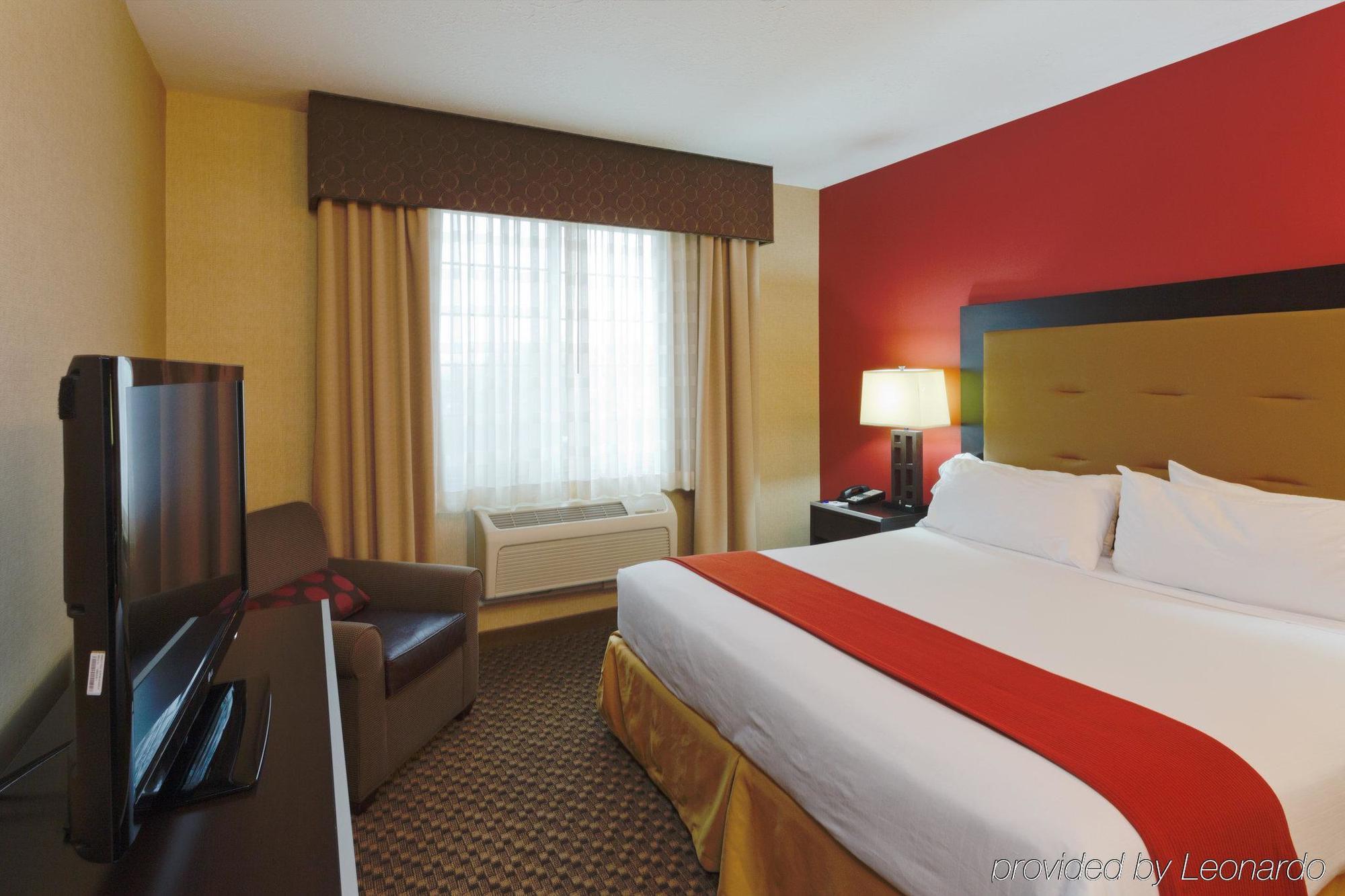 Holiday Inn Express Hotel & Suites Eugene Downtown - University By Ihg Exterior photo