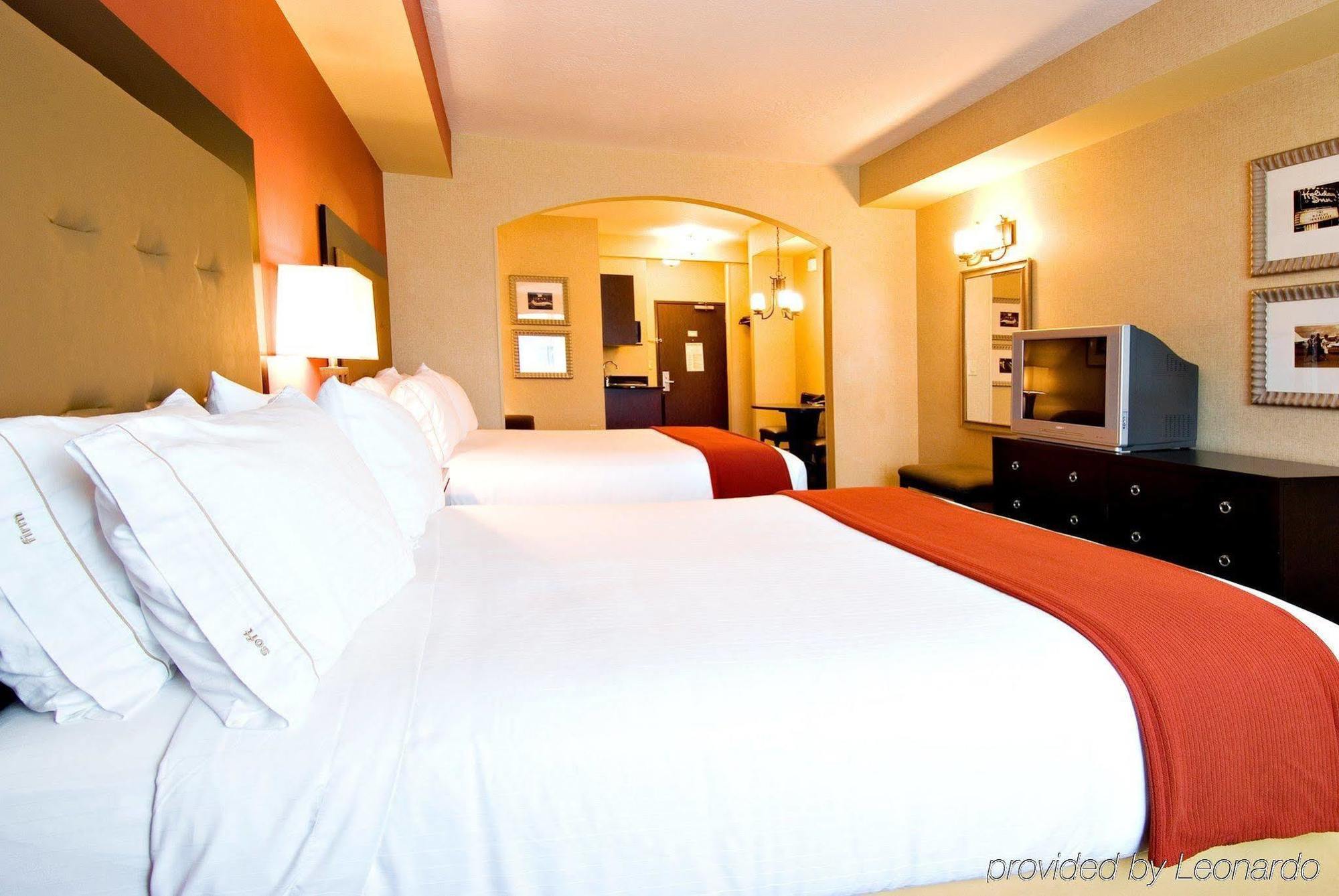Holiday Inn Express Hotel & Suites Eugene Downtown - University By Ihg Room photo