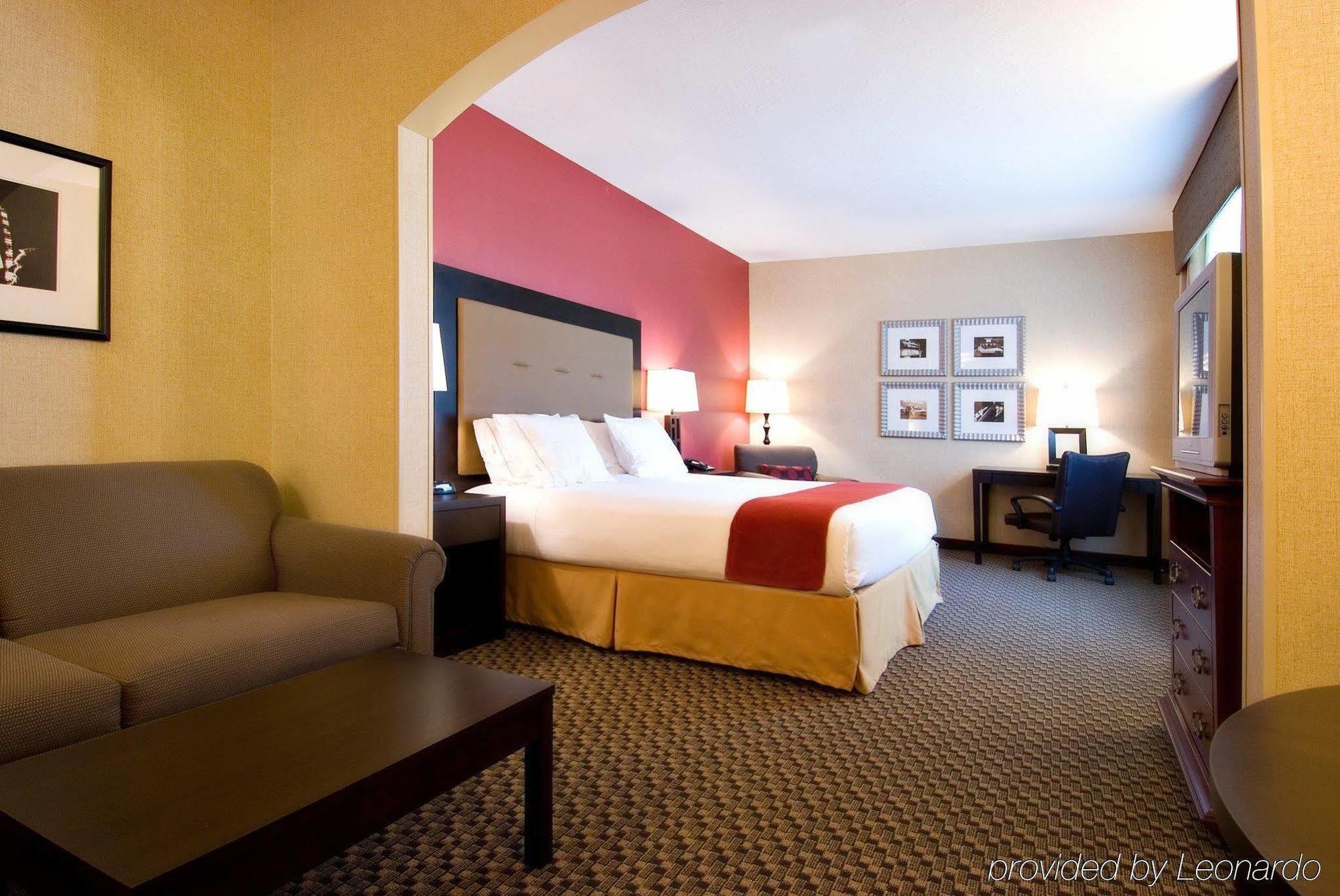 Holiday Inn Express Hotel & Suites Eugene Downtown - University By Ihg Room photo